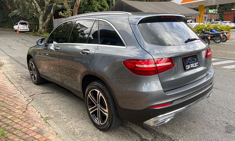 Mercedes Benz Glc 22...