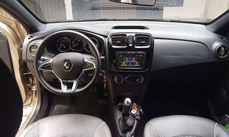 Renault Logan Privil...