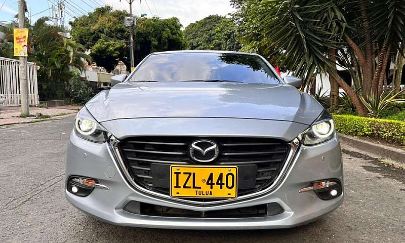 Mazda 3 Touring Hatc...