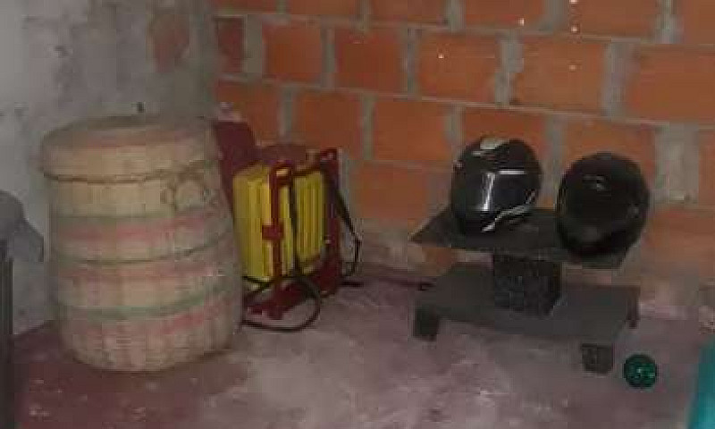 Vendo Casa...