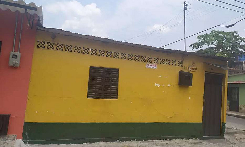 Venta De Casa Con Lo...