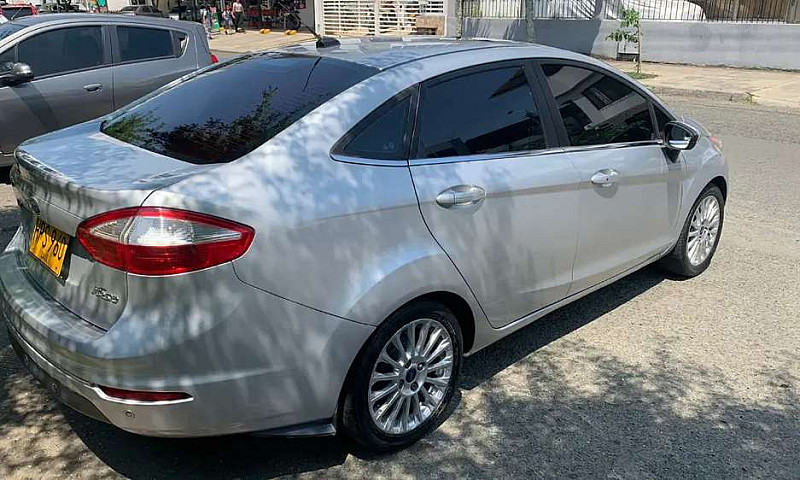 Fiesta Full Titanium...