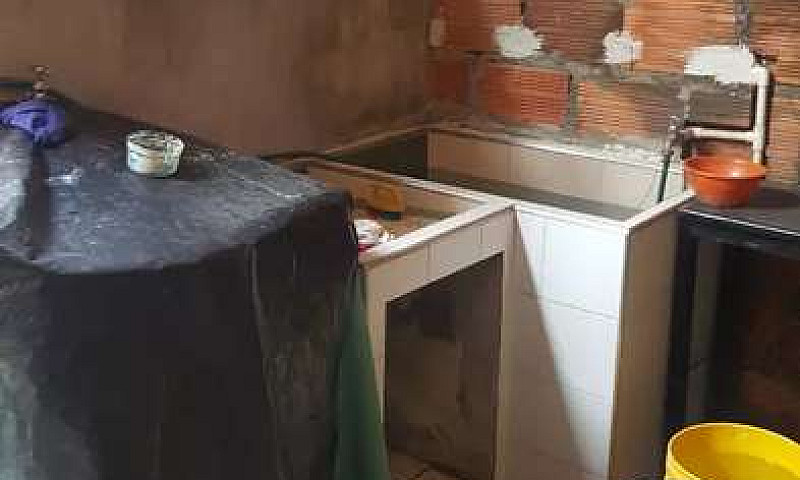 Se Vende Casa...