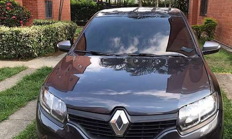 Renault Logan Hermos...