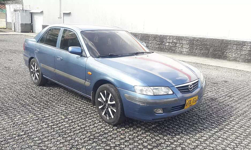 Vendo Mazda 626 Nuev...
