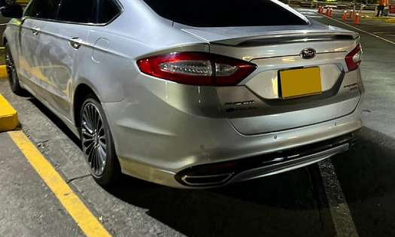 Vendo Ford Fusion...