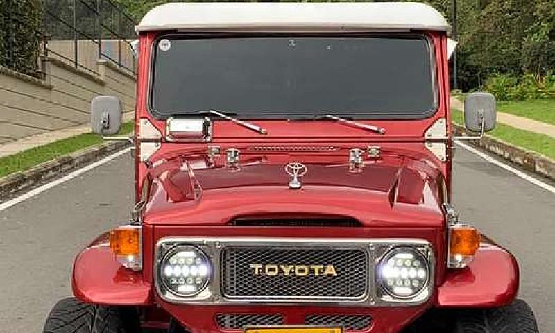 Hermoso Toyota Fj40...