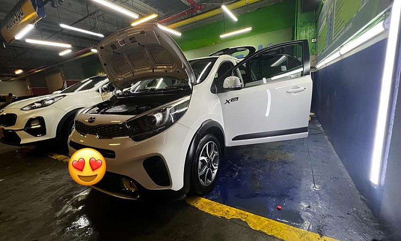 Kia Picanto X Line...
