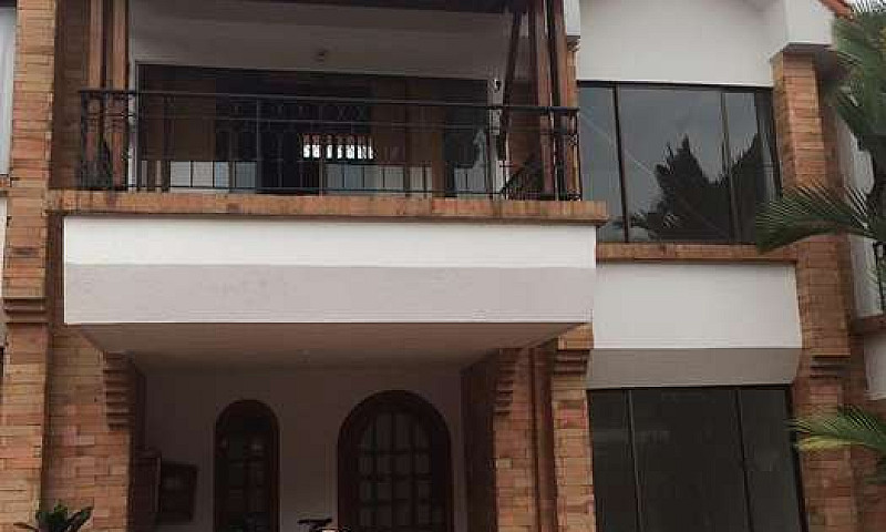 Arriendo Casa Conjun...