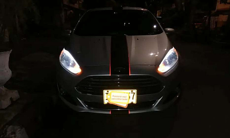 Ford Fiesta Titanium...