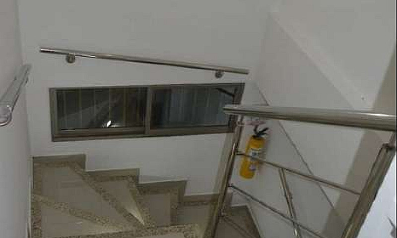 Arriendo Apto Sin Am...