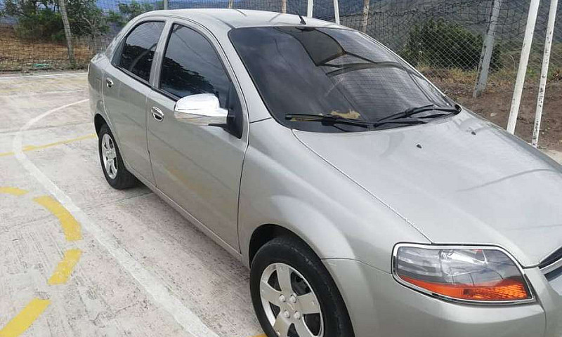 Vendo Chevrolet Seda...