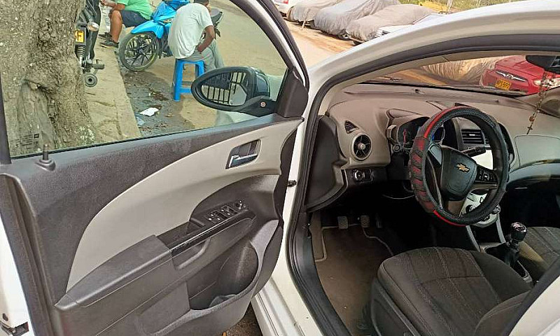 Vendo Chevrolet Soni...