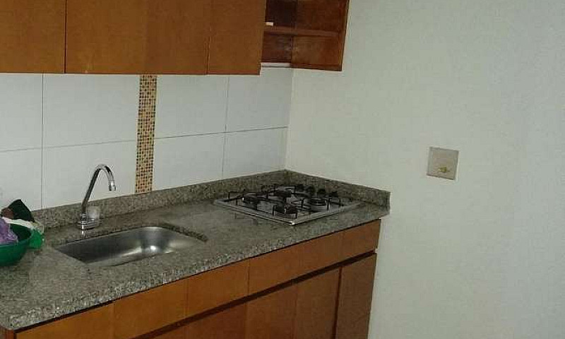 Arriendo Casa Bosque...
