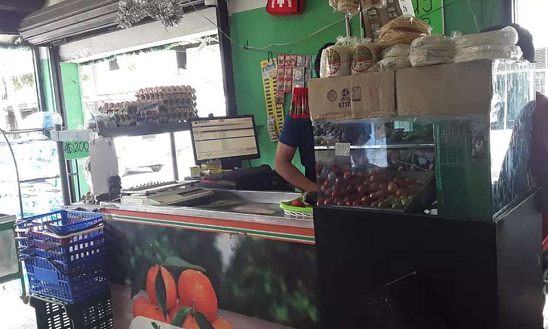 Se Vende Fruver Buen...