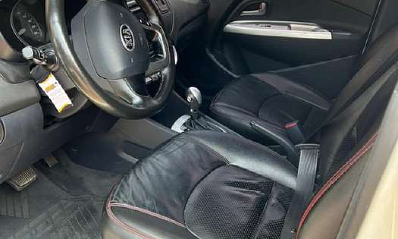 Kia Río Sedan  Autom...