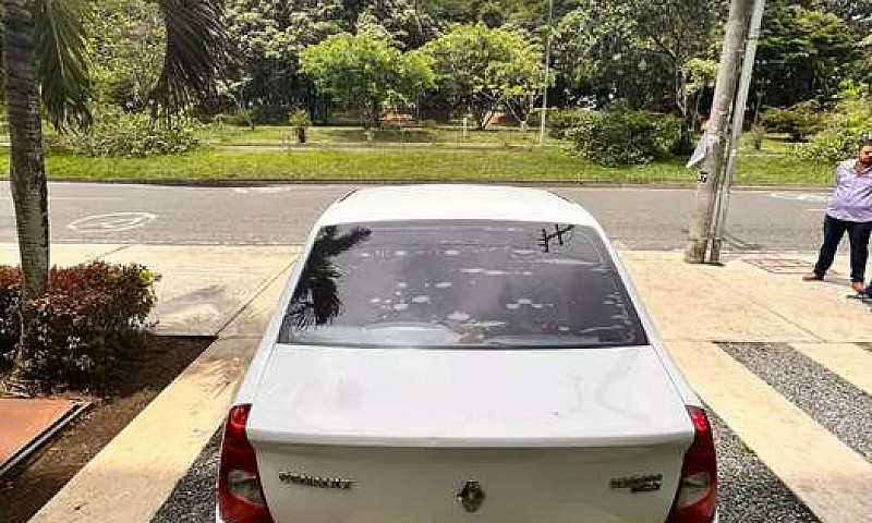 Renault Logan 1600 D...
