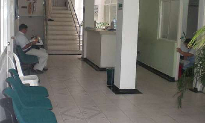 Arriendo Local Centr...