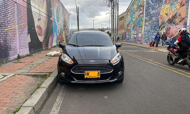 Ford Fiesta Titanium...