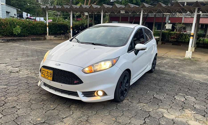 Ford Fiesta St 1.6 T...