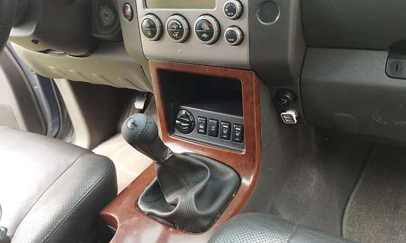 Nissan Pathfinder...