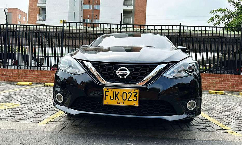 Vendo Nissan Sentra ...