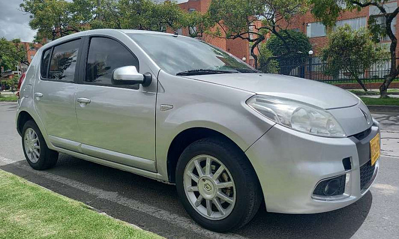 Renault Sandero 1.6 ...