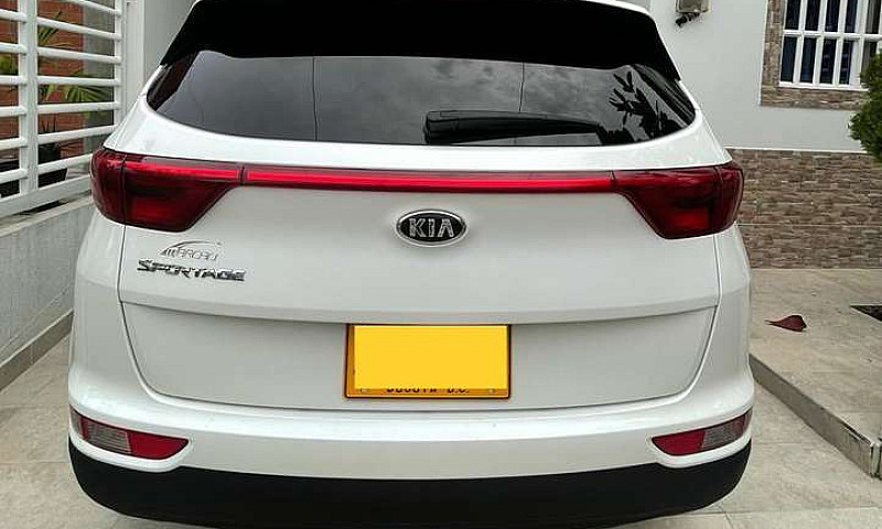 Kia Sportage Lx 2017...