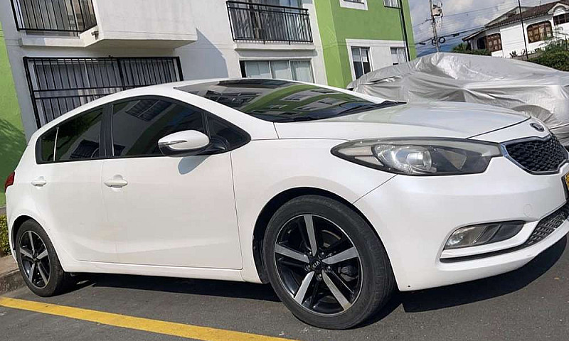Hermoso Kia Cerato P...