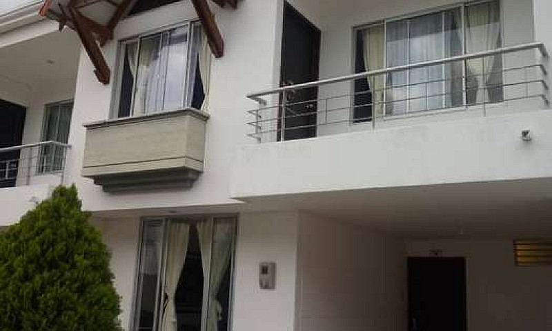 Arriendo Hermosa Cas...