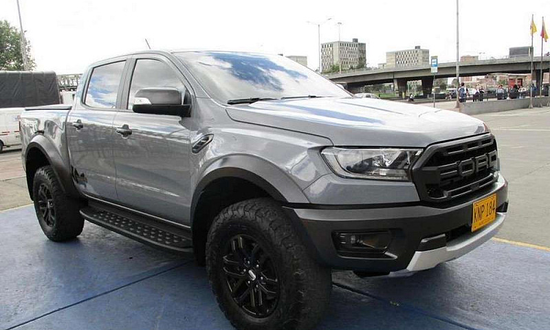 Ford Ranger Raptor 2...