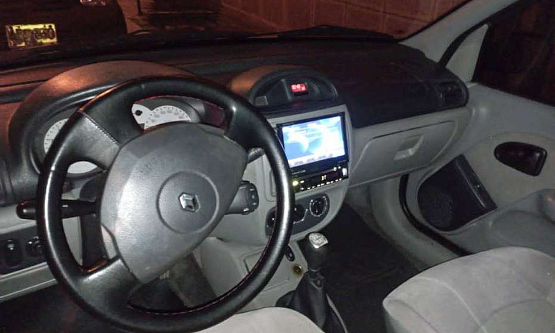 Vendo O Permuto Clio...
