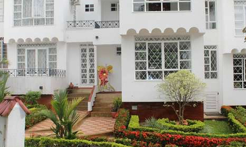 Vendo Casa Uso Resid...