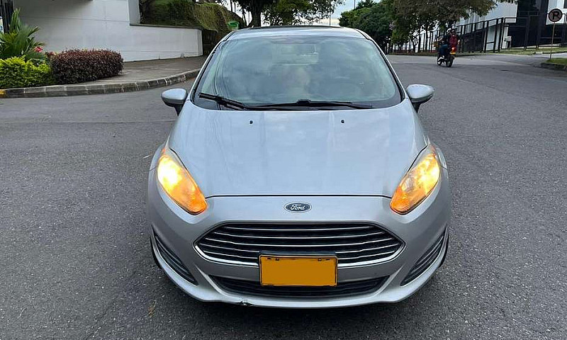 Ford Fiesta Hb Se...