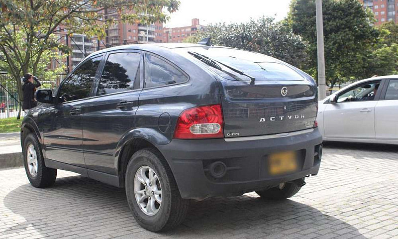 Camioneta Ssangyong ...