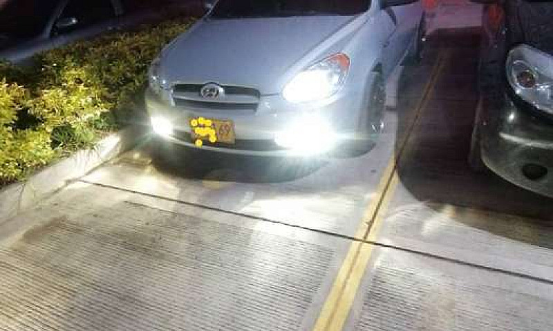 Vendo Hyundai Accent...