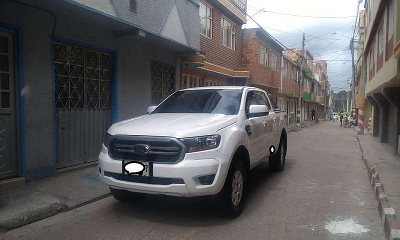 Vendo Camioneta Ford...