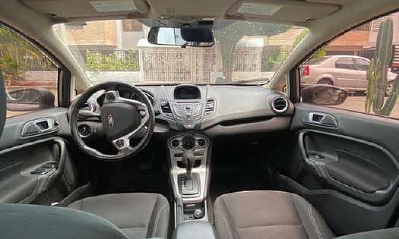 Se Vende Ford Fiesta...