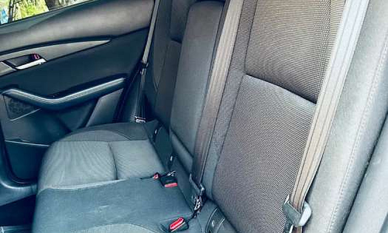 Vendo Mazda Cx30 202...