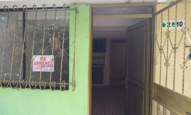 Se Arrienda Casa, Co...