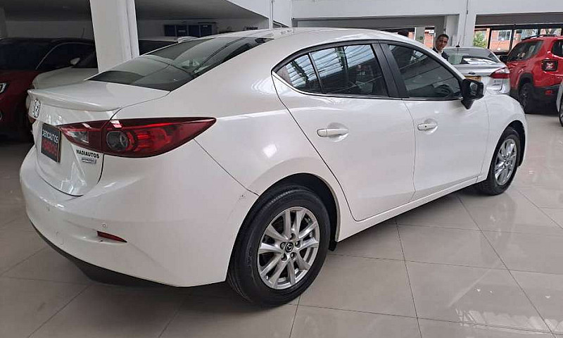 Mazda 3 Touring At...