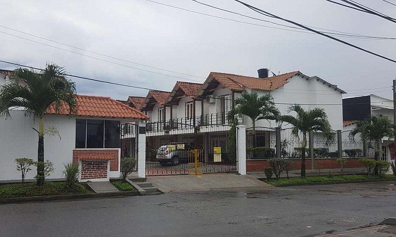 Permuto Hermosa Casa...