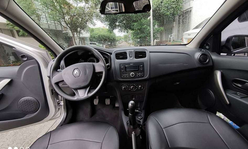 Vendo Renault Logan ...