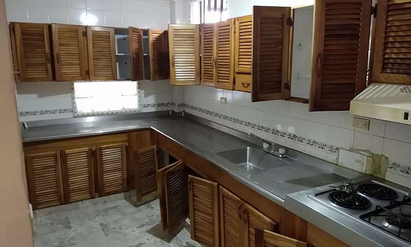 Se Arrienda Casa, Se...