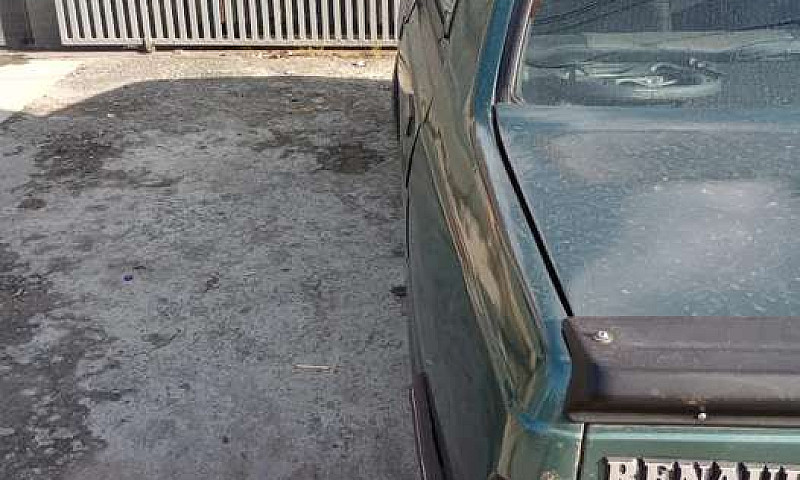 Se Vende Renault 9 E...