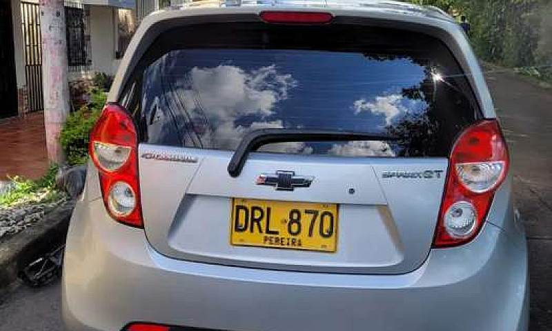 Hermoso Spark Gt Com...