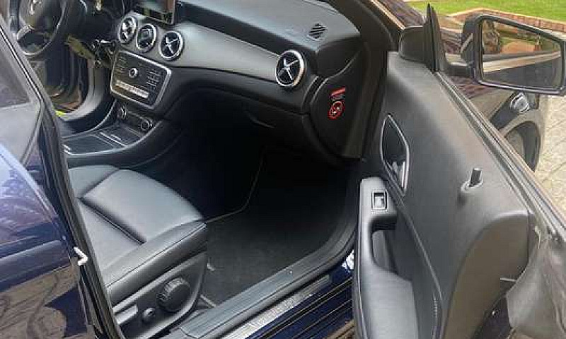 Mercedes Benz Cla 18...