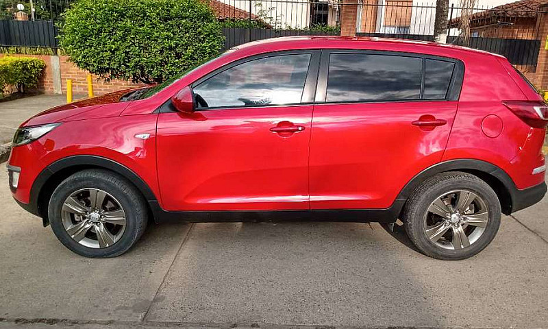 Kia Sportage Revolut...