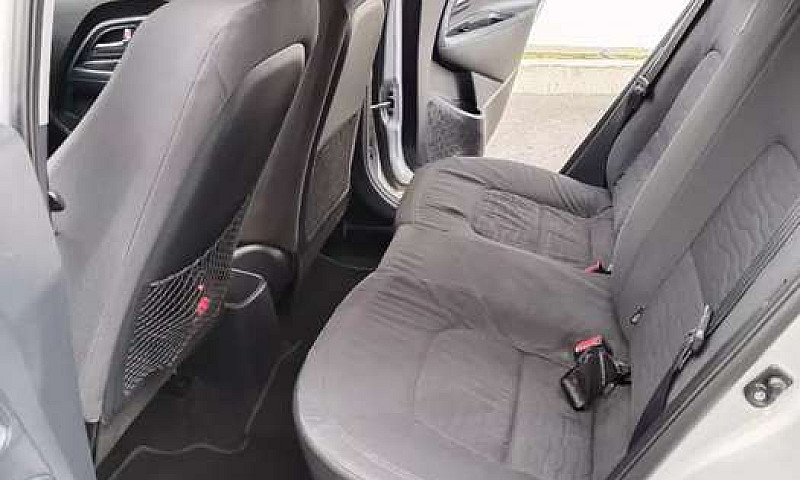 Kia Rio Spice R

Mod...