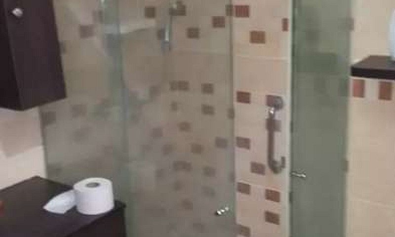 Se Arrienda Habitaci...